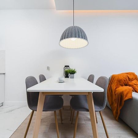 Sarah Apartments Old Town Краков Экстерьер фото