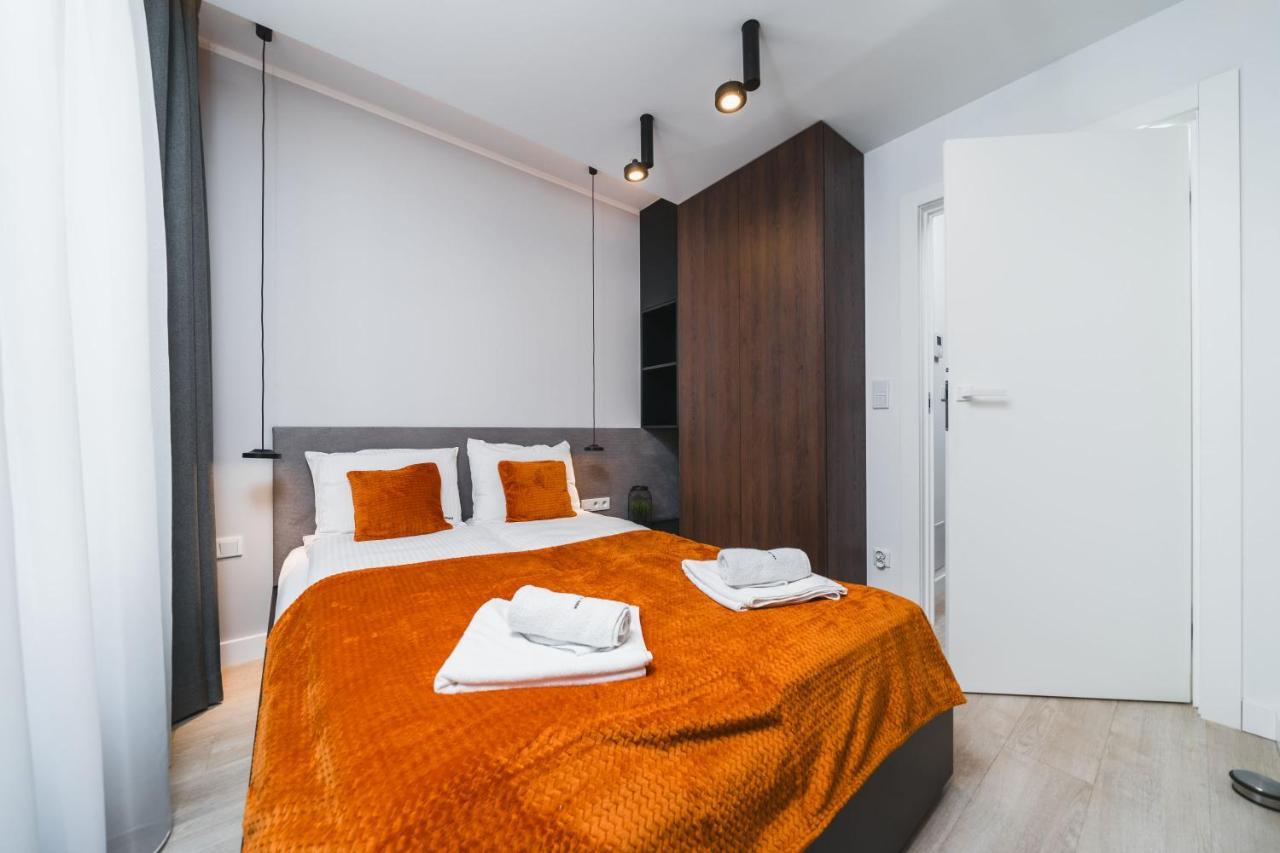 Sarah Apartments Old Town Краков Экстерьер фото