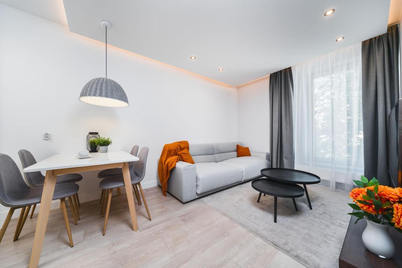Sarah Apartments Old Town Краков Экстерьер фото