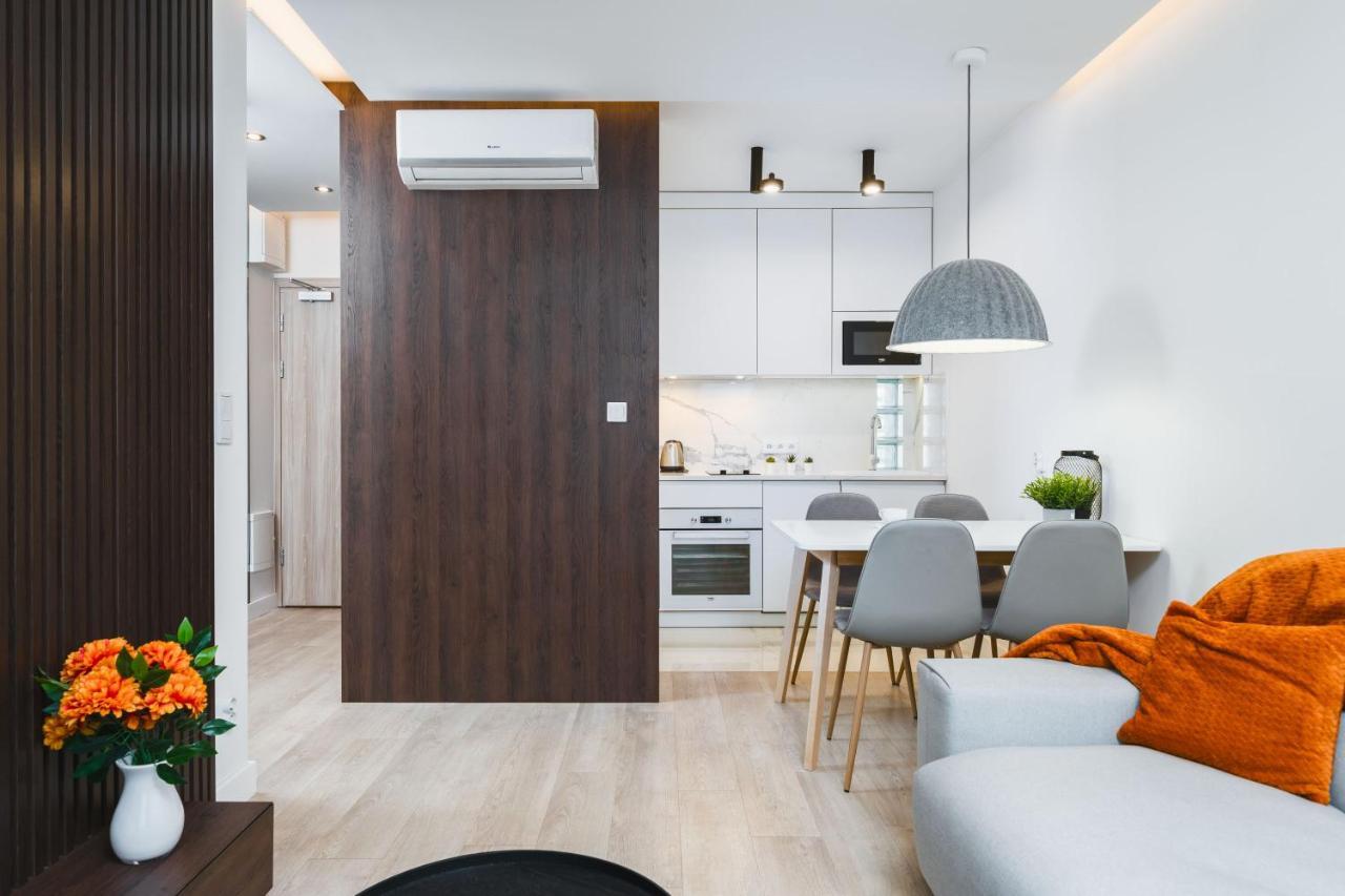 Sarah Apartments Old Town Краков Экстерьер фото