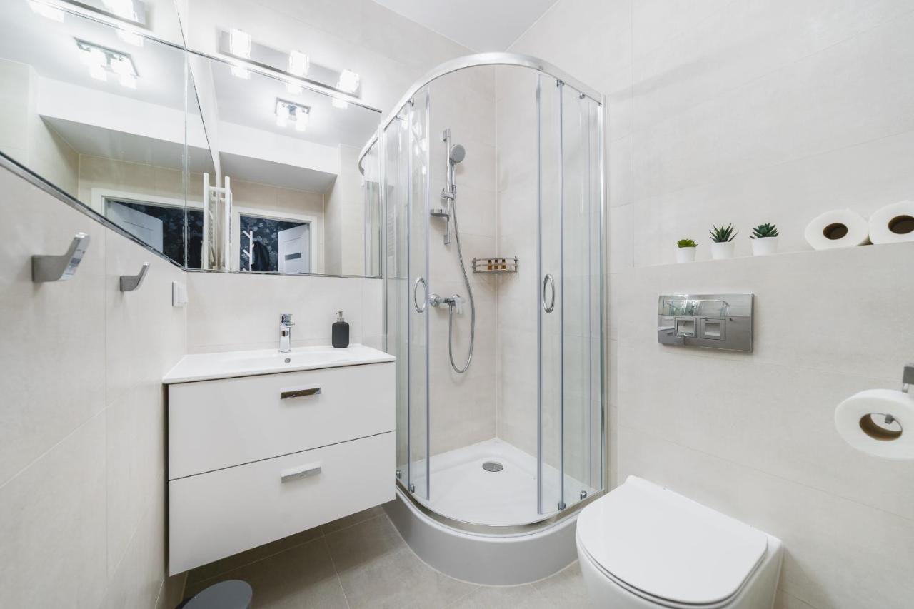 Sarah Apartments Old Town Краков Экстерьер фото